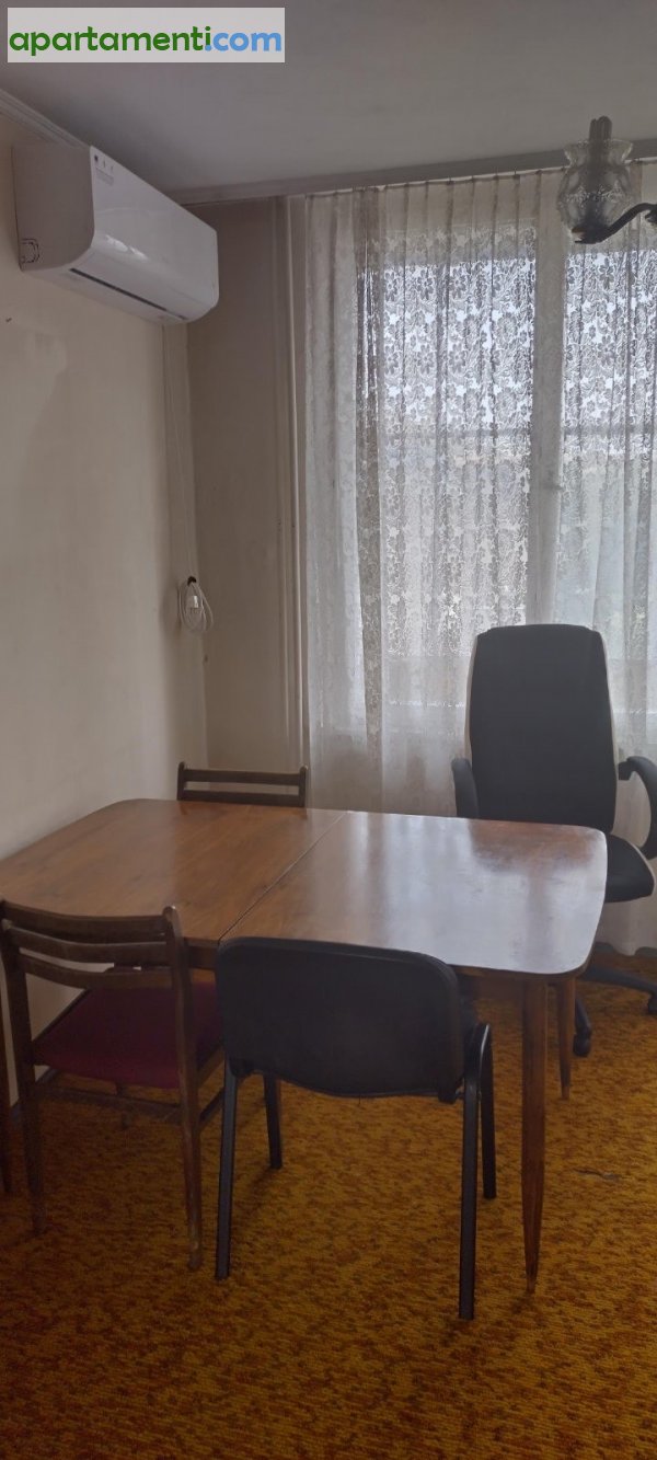 Тристаен апартамент, Пловдив, Център 3