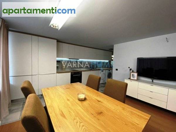 Тристаен апартамент Варна Център 1